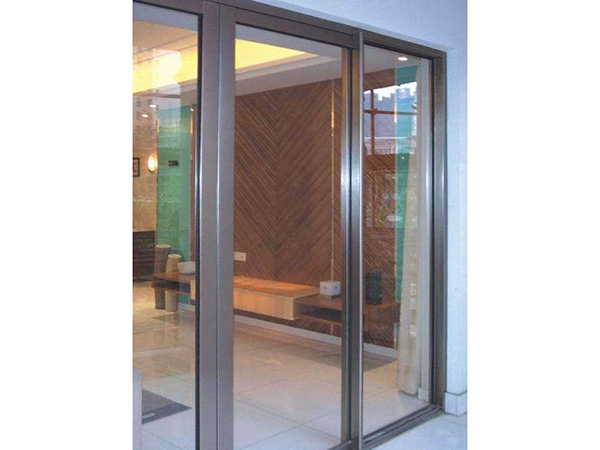 鋁合金節能門窗5